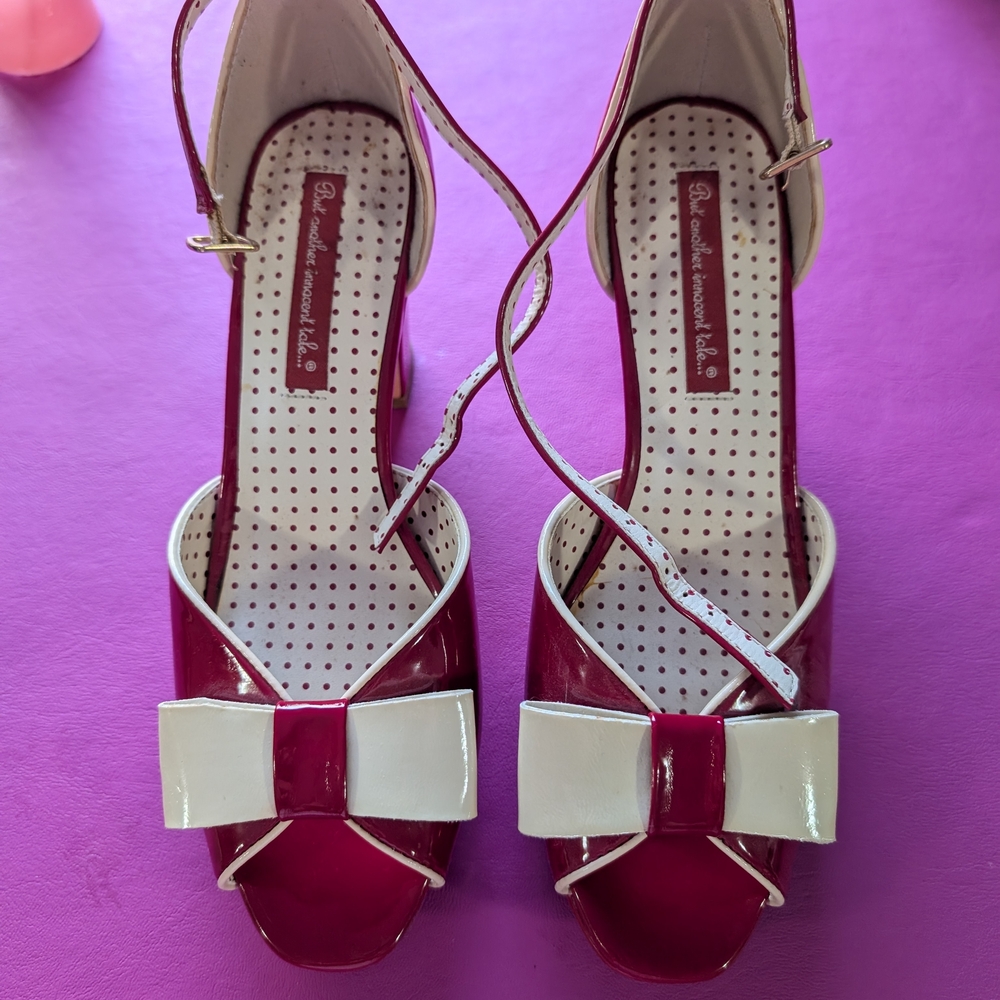 Pink Patent Peep-Toe Heels with Ivory Bow Accent